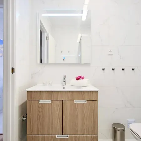 Avenida T2 * Quarteira