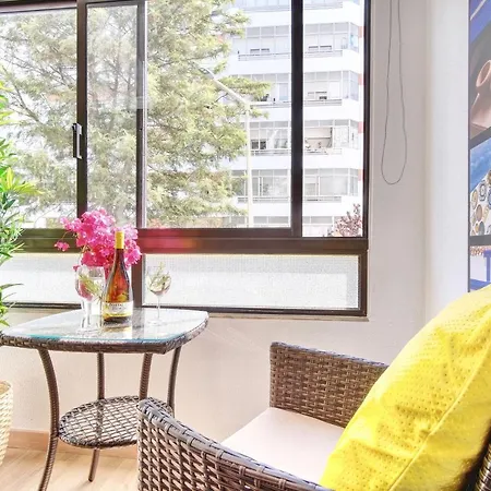 Avenida T2 * Quarteira