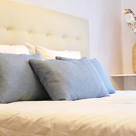 Avenida T2 Apartment Quarteira