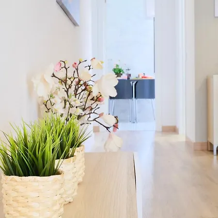 Apartment Avenida T2 *